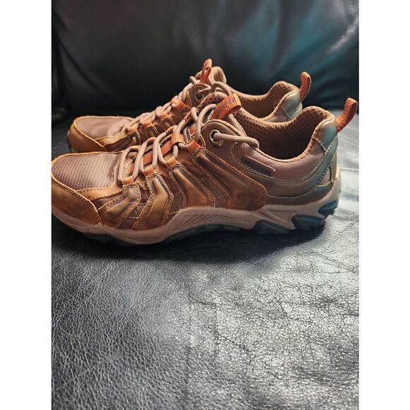 NWOT SKECHERS LEATHER SELMEN-LORAGO HIKING SHOE 9.5 BROWN WATER REPELLENT - Picture 3 of 9